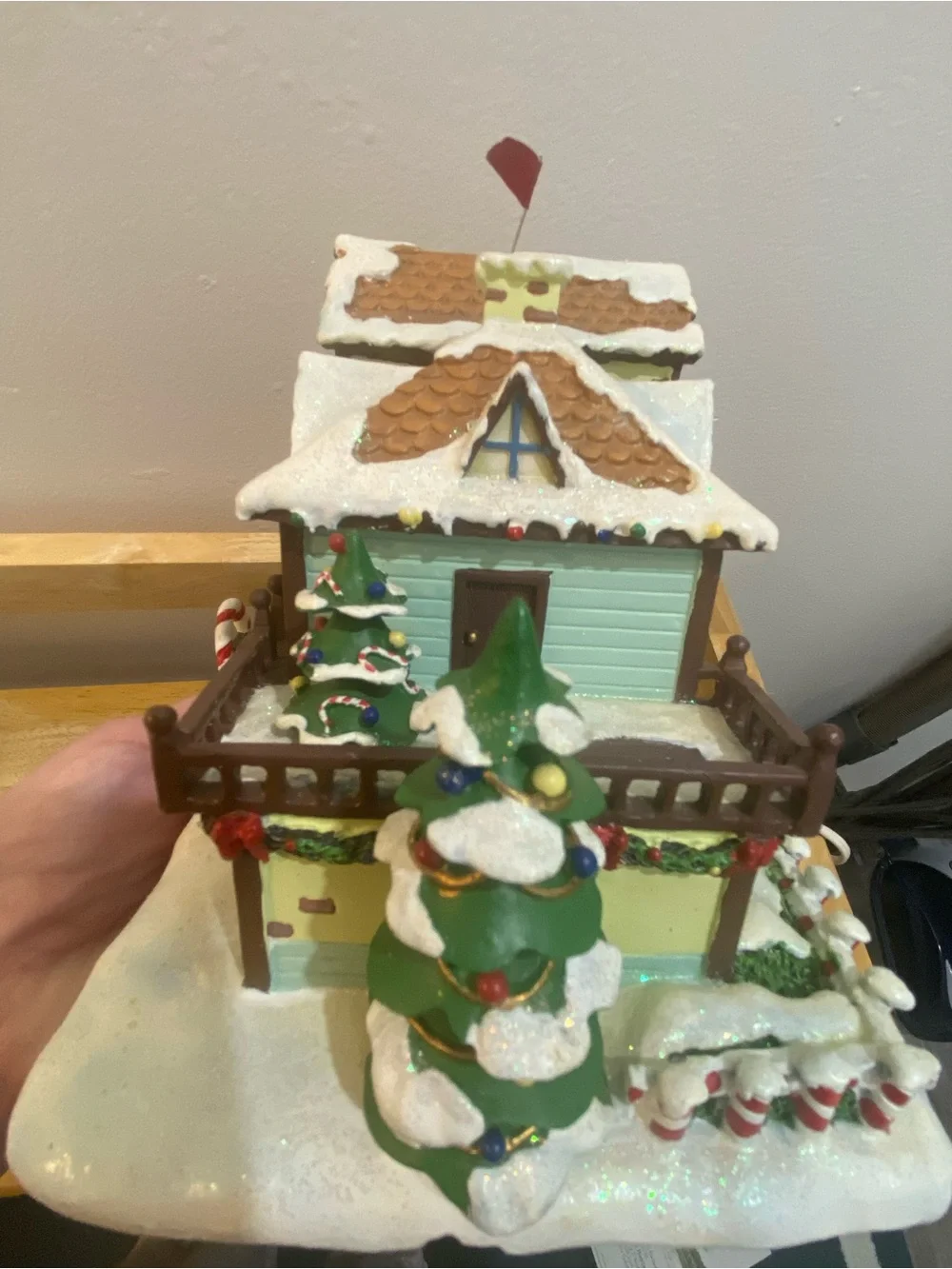 Hawthorn Village Rudolph Christmas Town Elf Haus Dormitory 2004 with CO